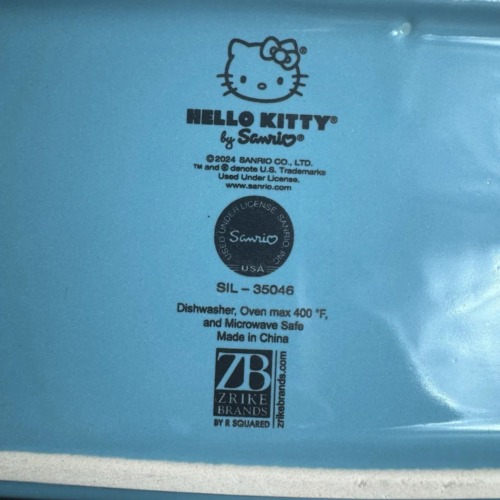 Sanrio Hello Kitty Ceramic Loaf Pan Snow Globe Design 9x5